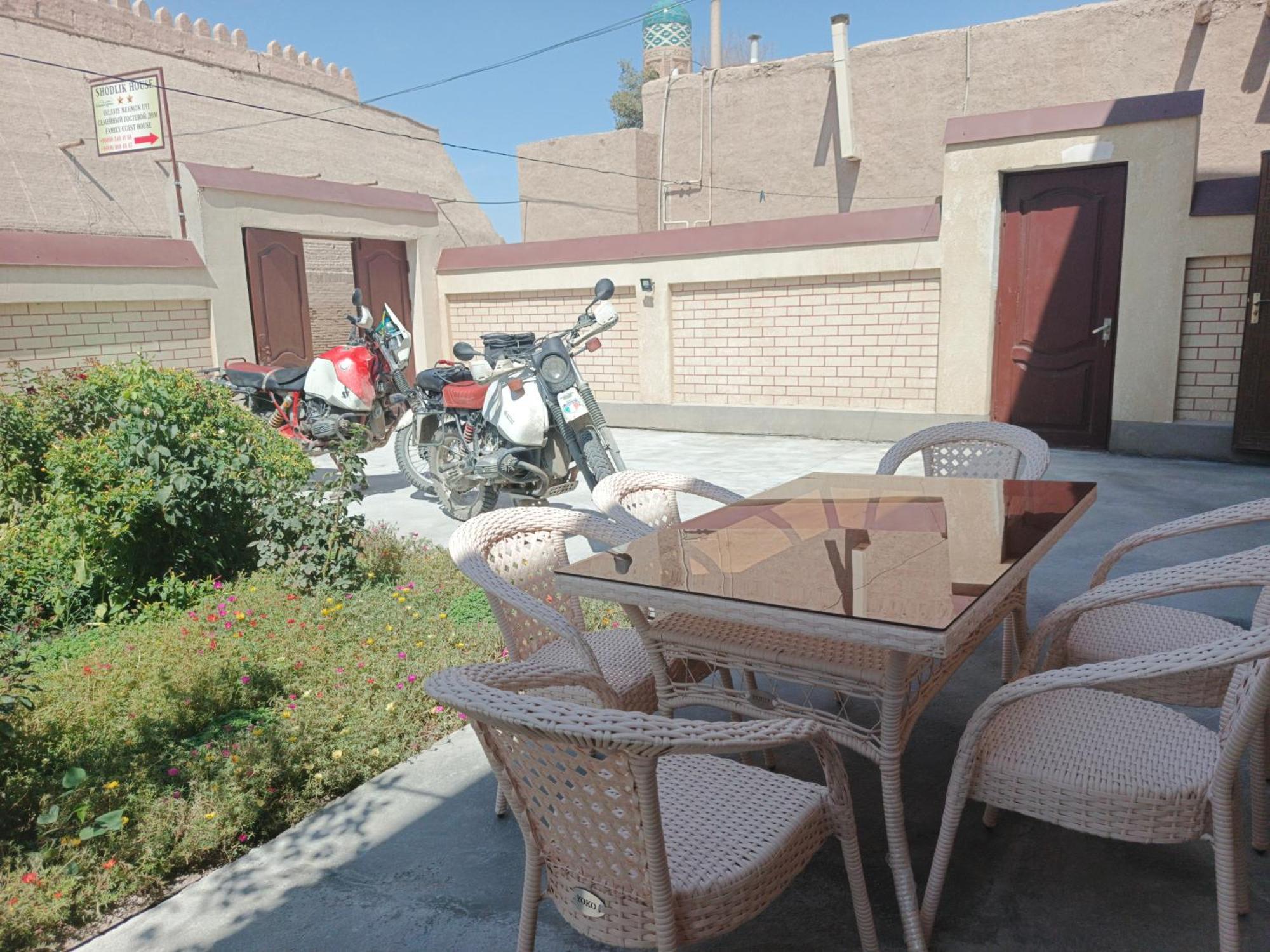 Shodlik Guest House Khiva Exterior photo